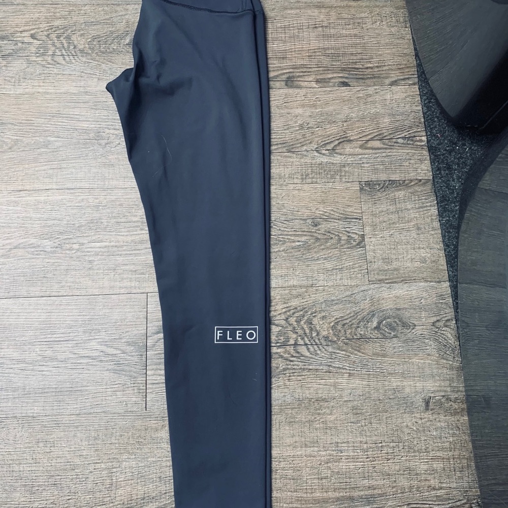 FLEO Parisian night silky silks